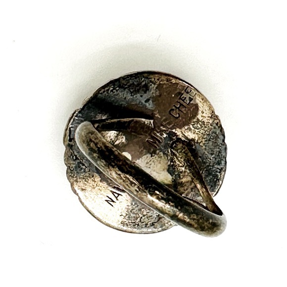 Vintage Navajo Signed Silver Turquoise Ring - Picture 4 of 14